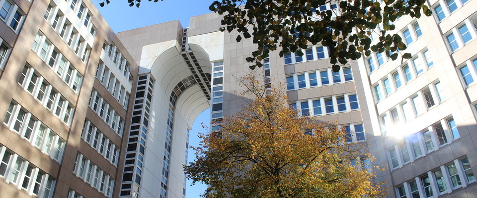 Finanzgericht Düsseldorf im Herbst